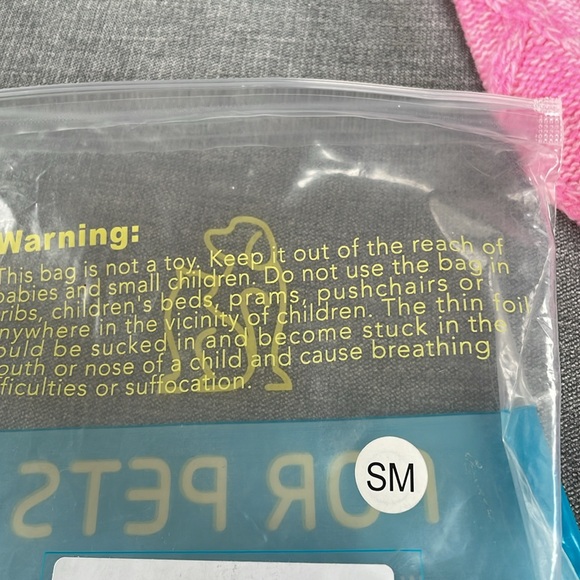 Light Pink Dog/Cat Hoodie With Puffball - Picture 5 of 6